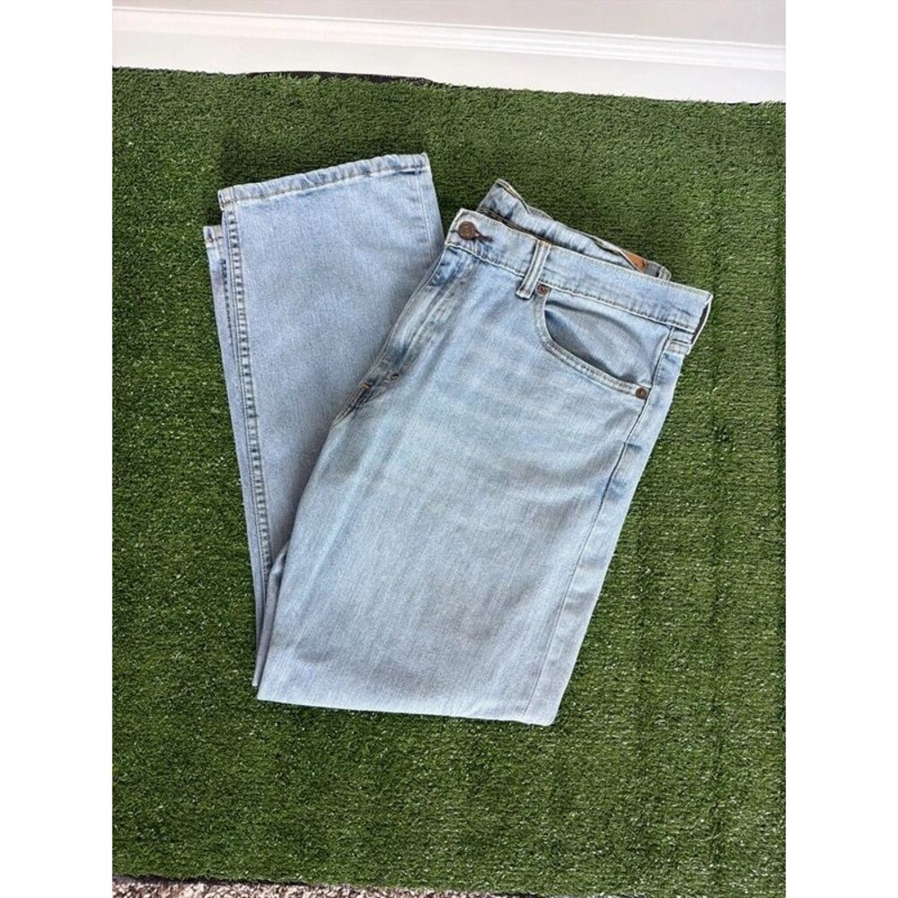 Men’s Levi jeans